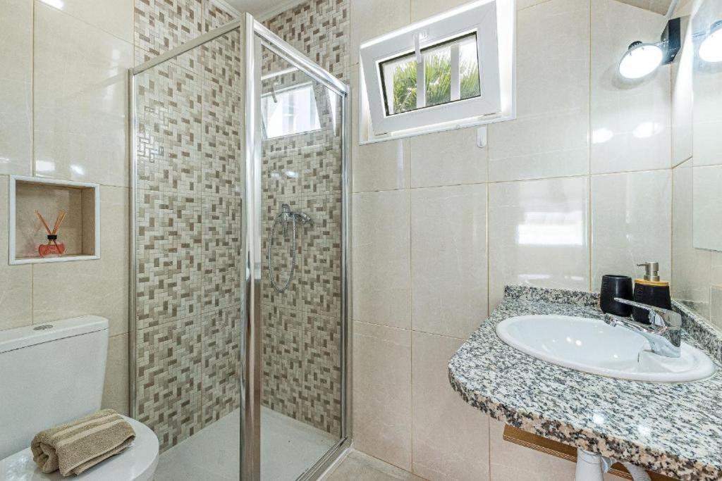 Casa Da Avo - City Center - Private Bedrooms 拉哥斯 客房 照片